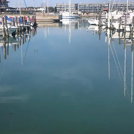 Bed & Boat Lignano ספינת מלון