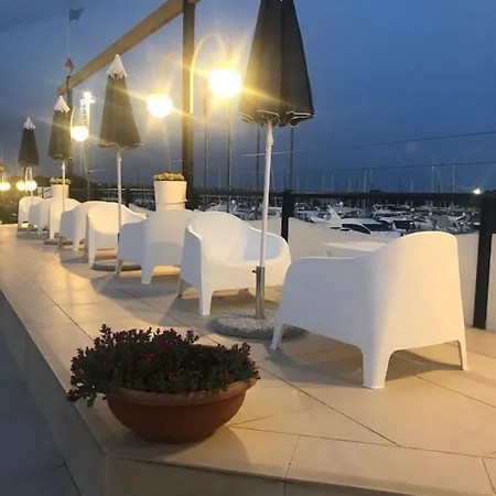Botel Bed & Boat Lignano *
